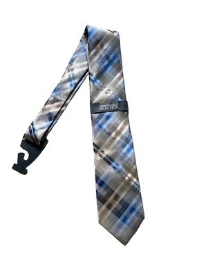Kenneth Cole Reaction Silk Tie